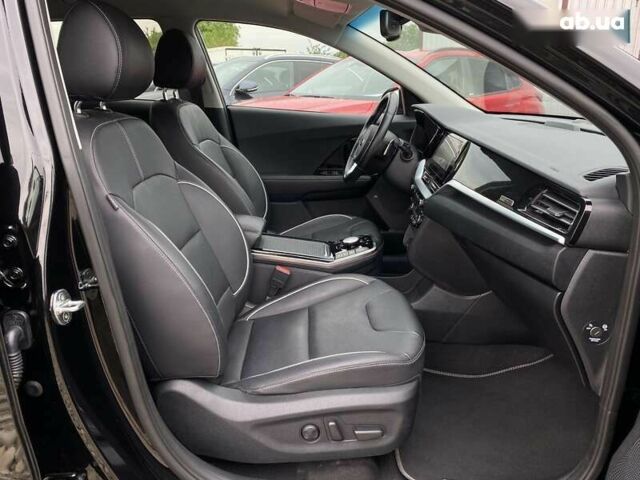 Киа Niro, объемом двигателя 0 л и пробегом 60 тыс. км за 24200 $, фото 2 на Automoto.ua