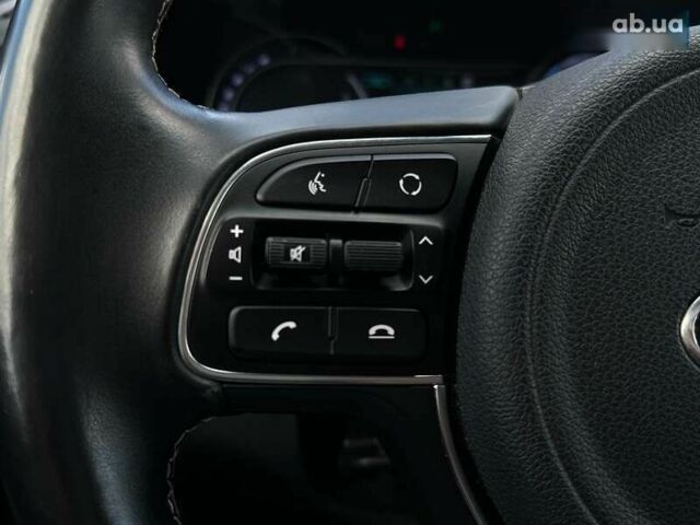 Киа Niro, объемом двигателя 0 л и пробегом 97 тыс. км за 21600 $, фото 26 на Automoto.ua