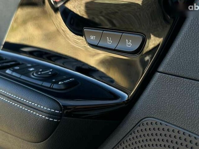 Киа Niro, объемом двигателя 0 л и пробегом 68 тыс. км за 24200 $, фото 5 на Automoto.ua