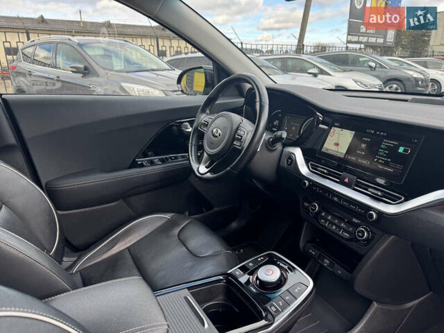 Кіа Niro, об'ємом двигуна 0 л та пробігом 164 тис. км за 18900 $, фото 32 на Automoto.ua
