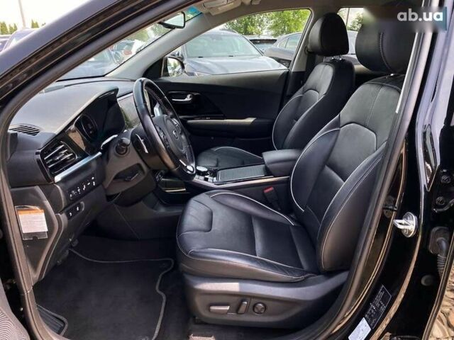 Киа Niro, объемом двигателя 0 л и пробегом 115 тыс. км за 20300 $, фото 23 на Automoto.ua