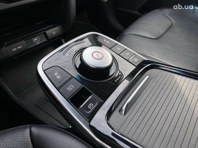 Киа Niro, объемом двигателя 0 л и пробегом 81 тыс. км за 21950 $, фото 6 на Automoto.ua