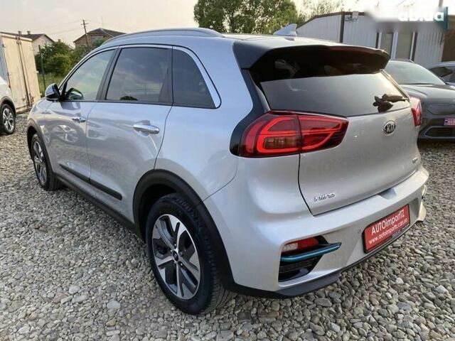 Кіа Niro, об'ємом двигуна 0 л та пробігом 123 тис. км за 20700 $, фото 13 на Automoto.ua