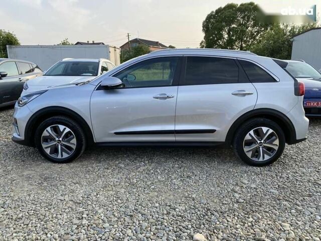 Кіа Niro, об'ємом двигуна 0 л та пробігом 123 тис. км за 20700 $, фото 12 на Automoto.ua