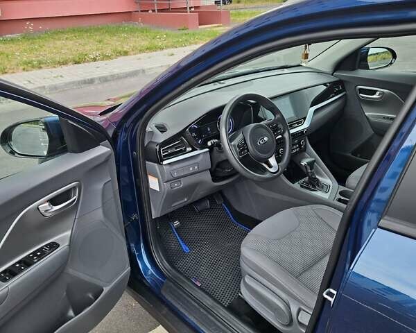 Кіа Niro, об'ємом двигуна 1.6 л та пробігом 211 тис. км за 16499 $, фото 16 на Automoto.ua