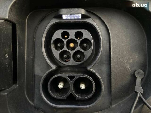 Киа Niro, объемом двигателя 0 л и пробегом 96 тыс. км за 21600 $, фото 20 на Automoto.ua