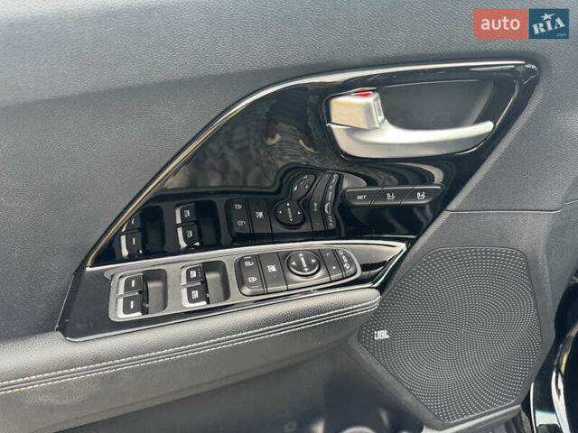 Кіа Niro, об'ємом двигуна 0 л та пробігом 164 тис. км за 18900 $, фото 54 на Automoto.ua
