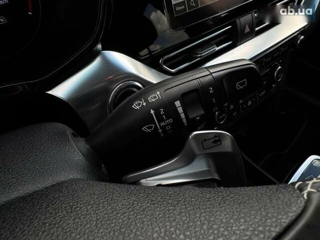 Киа Niro, объемом двигателя 0 л и пробегом 69 тыс. км за 22200 $, фото 14 на Automoto.ua