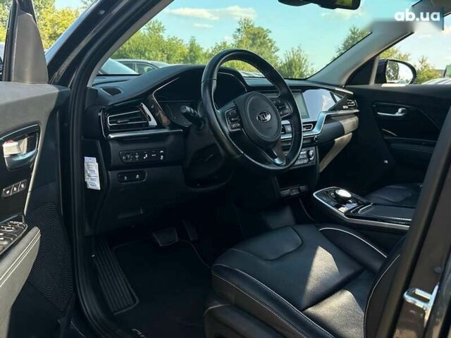 Киа Niro, объемом двигателя 0 л и пробегом 76 тыс. км за 22700 $, фото 19 на Automoto.ua