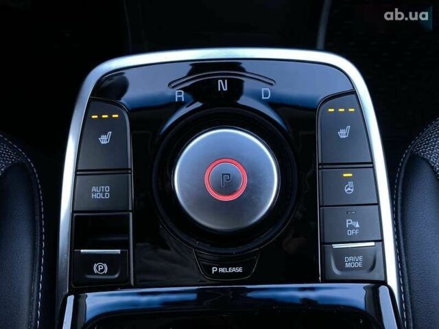 Киа Niro, объемом двигателя 0 л и пробегом 101 тыс. км за 20300 $, фото 12 на Automoto.ua