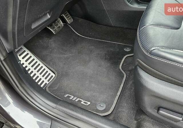 Кіа Niro, об'ємом двигуна 0 л та пробігом 133 тис. км за 19950 $, фото 11 на Automoto.ua