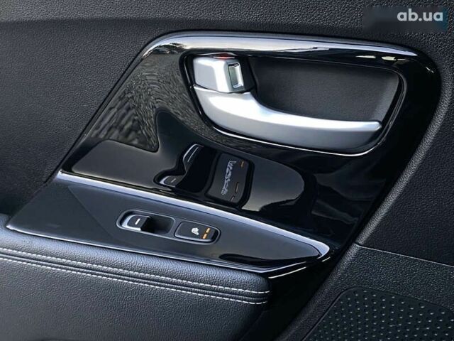 Киа Niro, объемом двигателя 0 л и пробегом 95 тыс. км за 21200 $, фото 8 на Automoto.ua