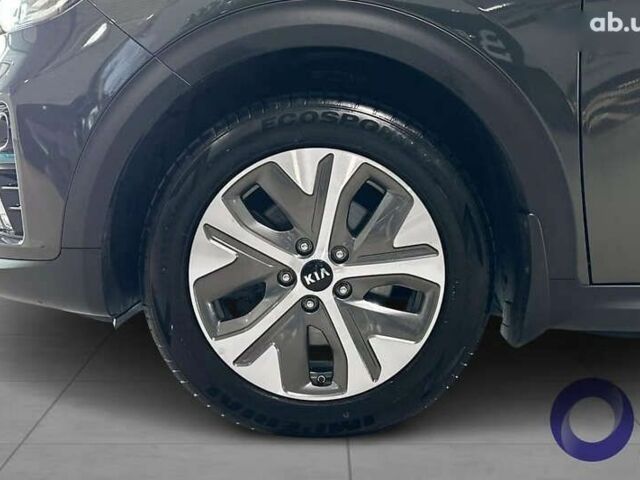 Киа Niro, объемом двигателя 0 л и пробегом 146 тыс. км за 20726 $, фото 2 на Automoto.ua
