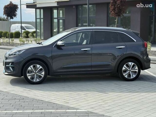 Киа Niro, объемом двигателя 0 л и пробегом 114 тыс. км за 19700 $, фото 4 на Automoto.ua