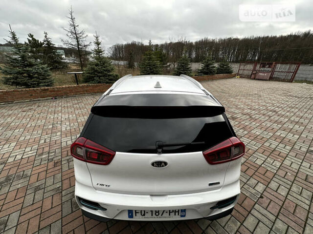 Киа Niro, объемом двигателя 0 л и пробегом 119 тыс. км за 22999 $, фото 7 на Automoto.ua