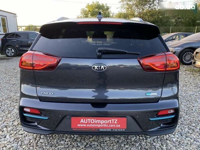 Кіа Niro, об'ємом двигуна 0 л та пробігом 107 тис. км за 21950 $, фото 16 на Automoto.ua