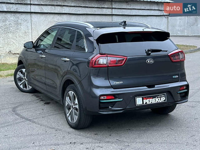 Киа Niro, объемом двигателя 0 л и пробегом 154 тыс. км за 19299 $, фото 3 на Automoto.ua