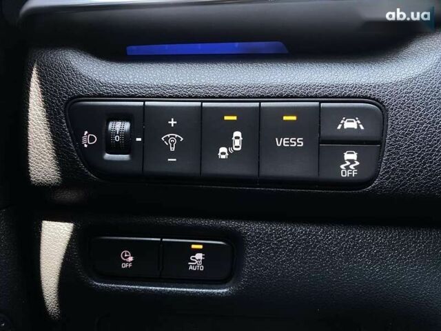 Киа Niro, объемом двигателя 0 л и пробегом 115 тыс. км за 20300 $, фото 4 на Automoto.ua