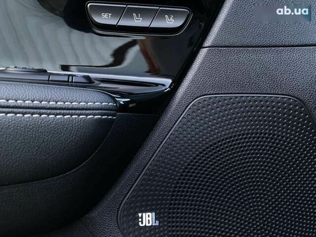 Кіа Niro, об'ємом двигуна 0 л та пробігом 107 тис. км за 21950 $, фото 4 на Automoto.ua