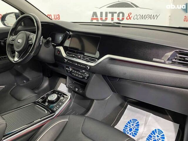 Кіа Niro, об'ємом двигуна 0 л та пробігом 100 тис. км за 20950 $, фото 7 на Automoto.ua