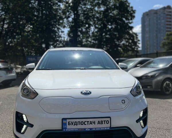Киа Niro, объемом двигателя 0 л и пробегом 70 тыс. км за 20499 $, фото 3 на Automoto.ua