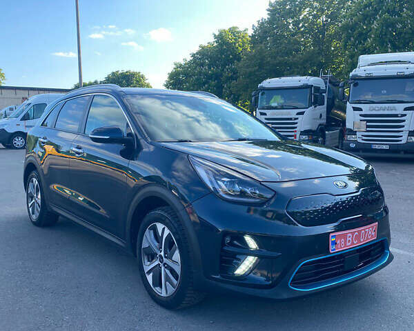 Кіа Niro, об'ємом двигуна 0 л та пробігом 100 тис. км за 17900 $, фото 1 на Automoto.ua