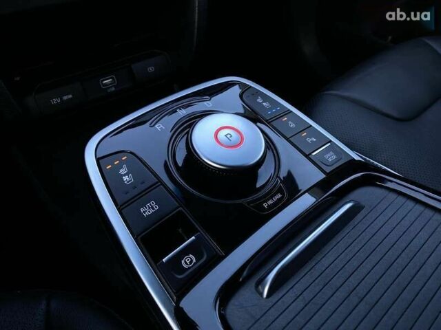 Кіа Niro, об'ємом двигуна 0 л та пробігом 128 тис. км за 19900 $, фото 6 на Automoto.ua