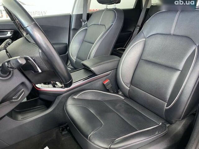 Киа Niro, объемом двигателя 0 л и пробегом 158 тыс. км за 19950 $, фото 6 на Automoto.ua