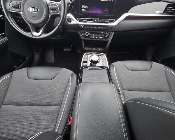 Кіа Niro, об'ємом двигуна 0 л та пробігом 96 тис. км за 19500 $, фото 39 на Automoto.ua