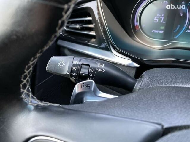Киа Niro, объемом двигателя 0 л и пробегом 115 тыс. км за 21300 $, фото 28 на Automoto.ua