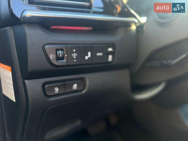 Кіа Niro, об'ємом двигуна 0 л та пробігом 155 тис. км за 19000 $, фото 7 на Automoto.ua