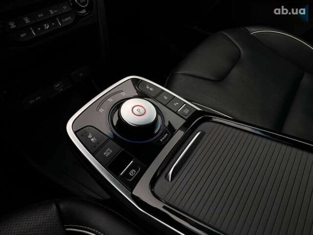 Кіа Niro, об'ємом двигуна 0 л та пробігом 123 тис. км за 20700 $, фото 8 на Automoto.ua