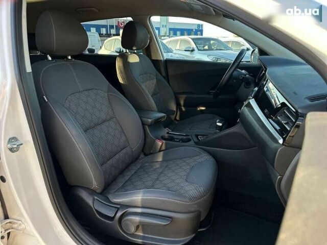 Киа Niro, объемом двигателя 0 л и пробегом 136 тыс. км за 17990 $, фото 13 на Automoto.ua