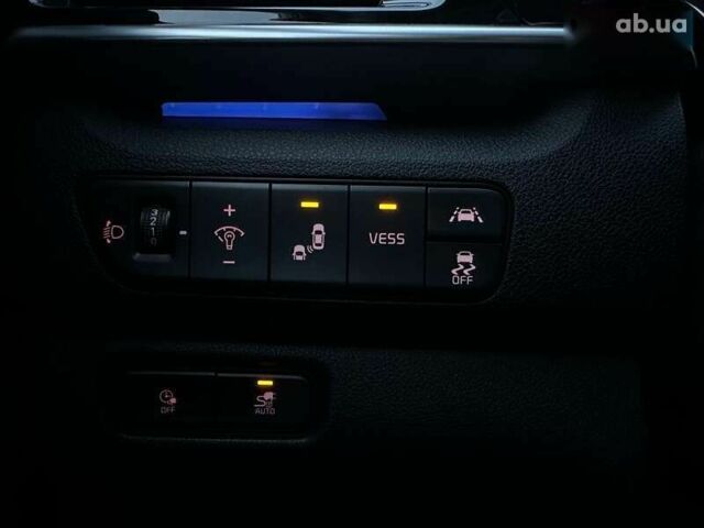 Киа Niro, объемом двигателя 0 л и пробегом 35 тыс. км за 24400 $, фото 8 на Automoto.ua