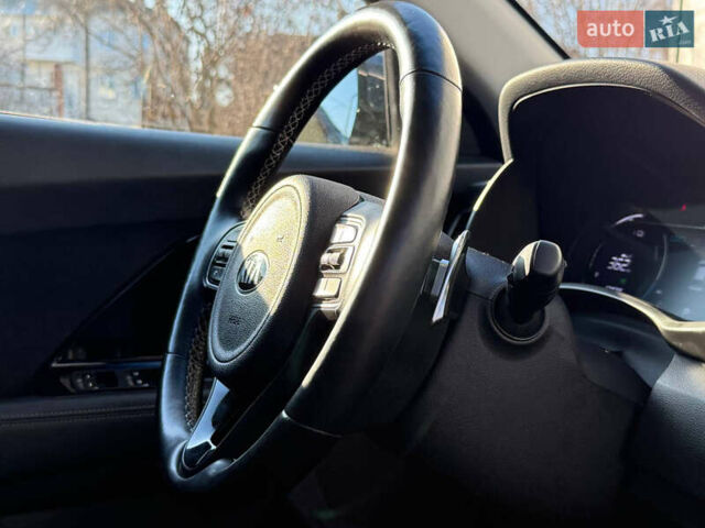 Киа Niro, объемом двигателя 0 л и пробегом 87 тыс. км за 17250 $, фото 57 на Automoto.ua