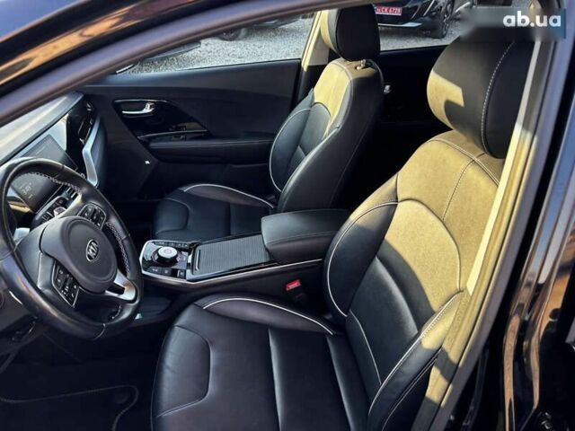 Киа Niro, объемом двигателя 0 л и пробегом 112 тыс. км за 19999 $, фото 22 на Automoto.ua