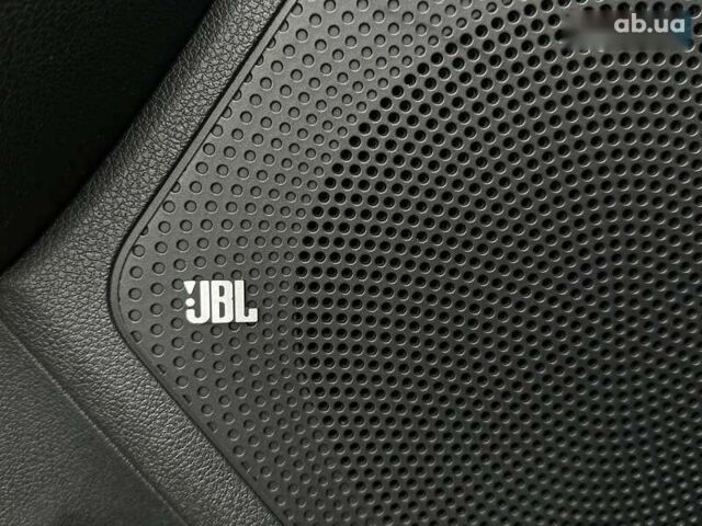 Киа Niro, объемом двигателя 0 л и пробегом 117 тыс. км за 19900 $, фото 4 на Automoto.ua