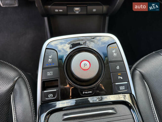 Кіа Niro, об'ємом двигуна 0 л та пробігом 141 тис. км за 18499 $, фото 37 на Automoto.ua
