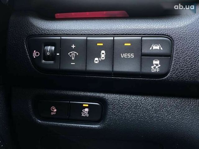 Киа Niro, объемом двигателя 0 л и пробегом 115 тыс. км за 21300 $, фото 6 на Automoto.ua