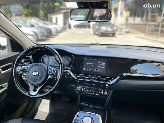 Киа Niro, объемом двигателя 0 л и пробегом 70 тыс. км за 20499 $, фото 9 на Automoto.ua