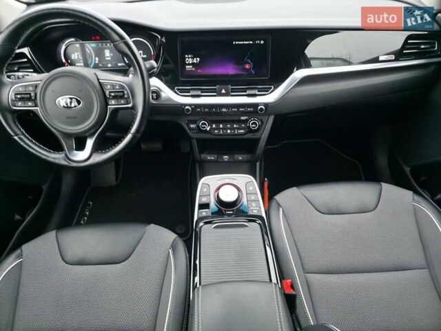 Кіа Niro, об'ємом двигуна 0 л та пробігом 96 тис. км за 19500 $, фото 18 на Automoto.ua