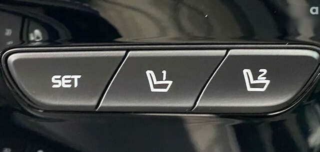 Киа Niro, объемом двигателя 0 л и пробегом 70 тыс. км за 22350 $, фото 7 на Automoto.ua