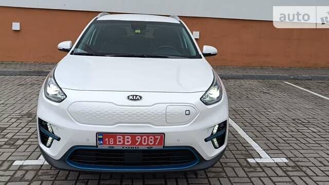 Кіа Niro, об'ємом двигуна 0 л та пробігом 106 тис. км за 23990 $, фото 32 на Automoto.ua