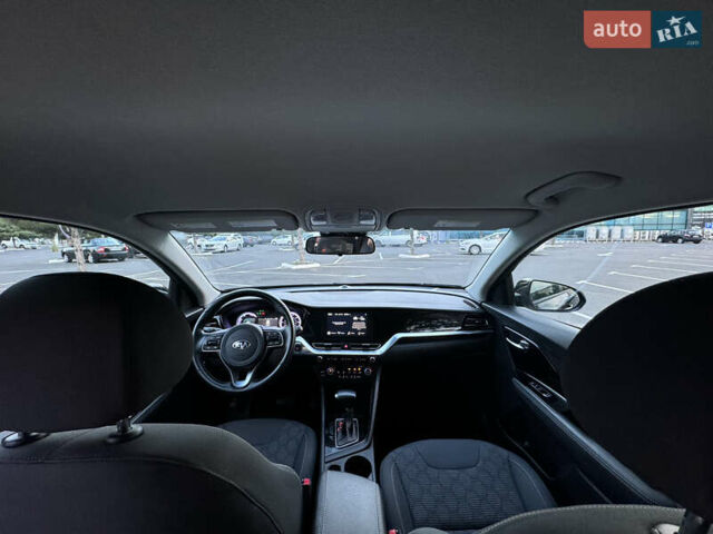 Киа Niro, объемом двигателя 1.58 л и пробегом 78 тыс. км за 20500 $, фото 15 на Automoto.ua