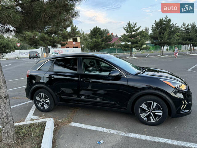 Киа Niro, объемом двигателя 1.58 л и пробегом 78 тыс. км за 20500 $, фото 6 на Automoto.ua