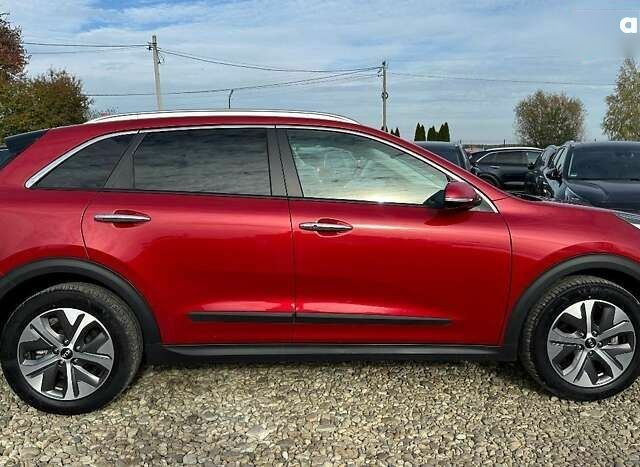 Киа Niro, объемом двигателя 0 л и пробегом 61 тыс. км за 23500 $, фото 25 на Automoto.ua