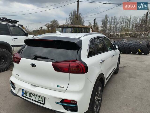 Киа Niro, объемом двигателя 0 л и пробегом 85 тыс. км за 19999 $, фото 9 на Automoto.ua