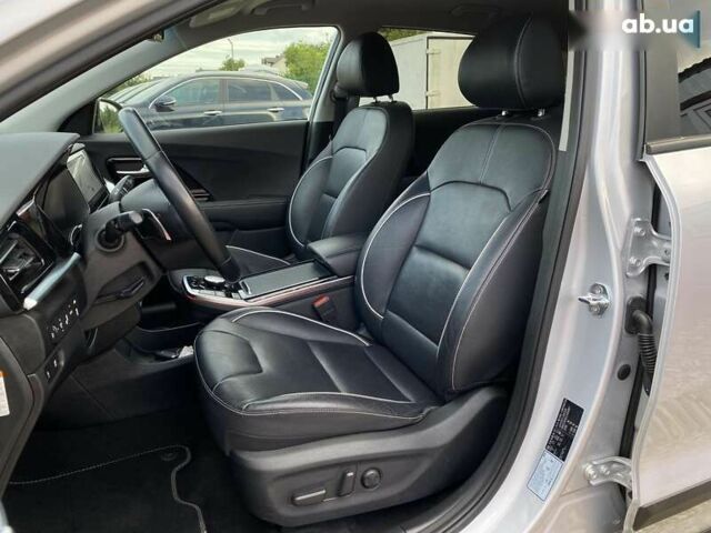 Кіа Niro, об'ємом двигуна 0 л та пробігом 81 тис. км за 21950 $, фото 21 на Automoto.ua