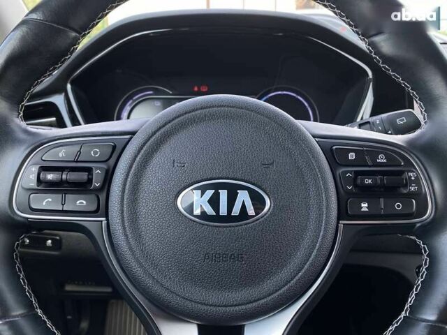 Кіа Niro, об'ємом двигуна 0 л та пробігом 81 тис. км за 21950 $, фото 26 на Automoto.ua