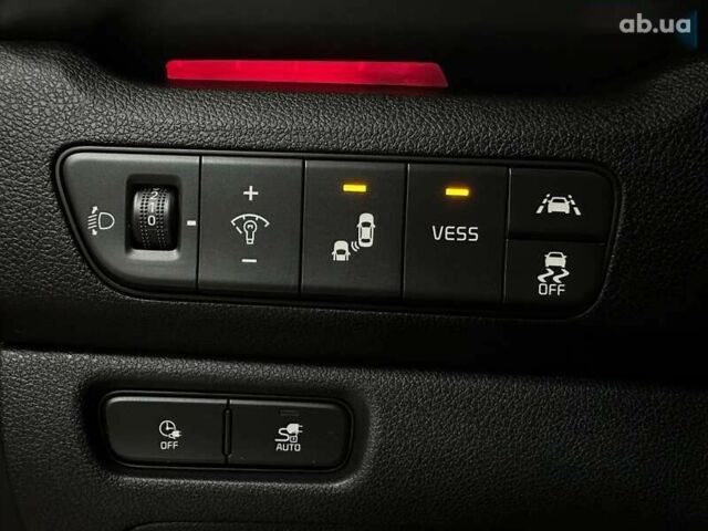 Киа Niro, объемом двигателя 0 л и пробегом 47 тыс. км за 24900 $, фото 7 на Automoto.ua